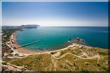 Sudak - pohled na ztoku z pevnosti.